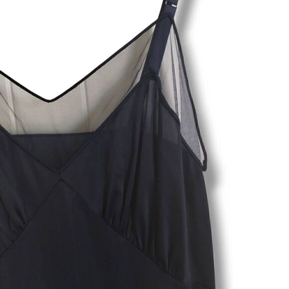 Vanity Fair Vtg Womens Navy Full Slip Nylon Sz Small 32 Below Knee 60s 70s - Picture 7 of 10
